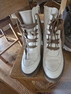 MIA White Leather Lace-Up Ankle Boots with Brown Laces